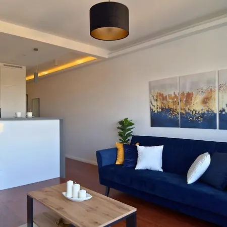 Qbik Superior Skyline By Bookinghost Apartamento Varsóvia