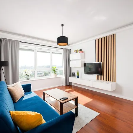 Qbik Superior Skyline By Bookinghost * وارسو